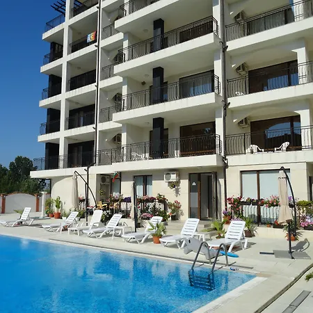 Ξενοδοχείο Cantilena Complex 3*