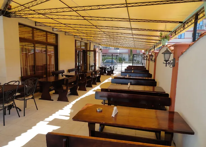 Ξενοδοχείο Cantilena Complex 3*