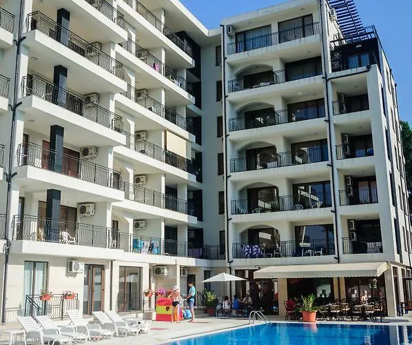 Ξενοδοχείο Cantilena Complex