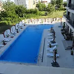 Hotell Cantilena Complex