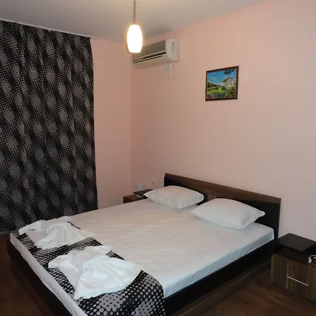 Hotel Cantilena Complex