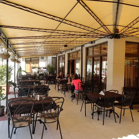 Cantilena Complex