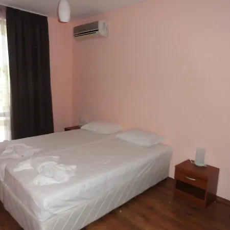 Hotel Cantilena Complex