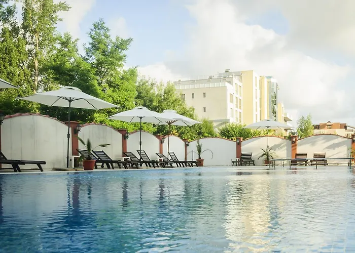 Cantilena Complex 3*