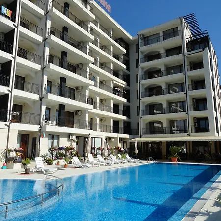 Hotel Cantilena Complex 3*