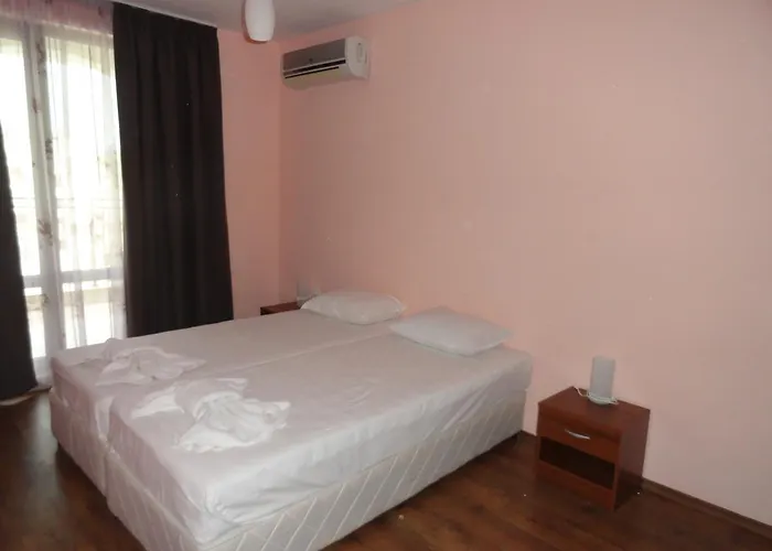 Hotel Cantilena Complex